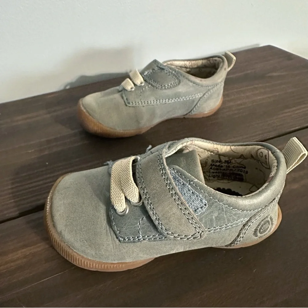 LIVIE‎ AND LUCA boy's swift sneaker in faded denim Leather